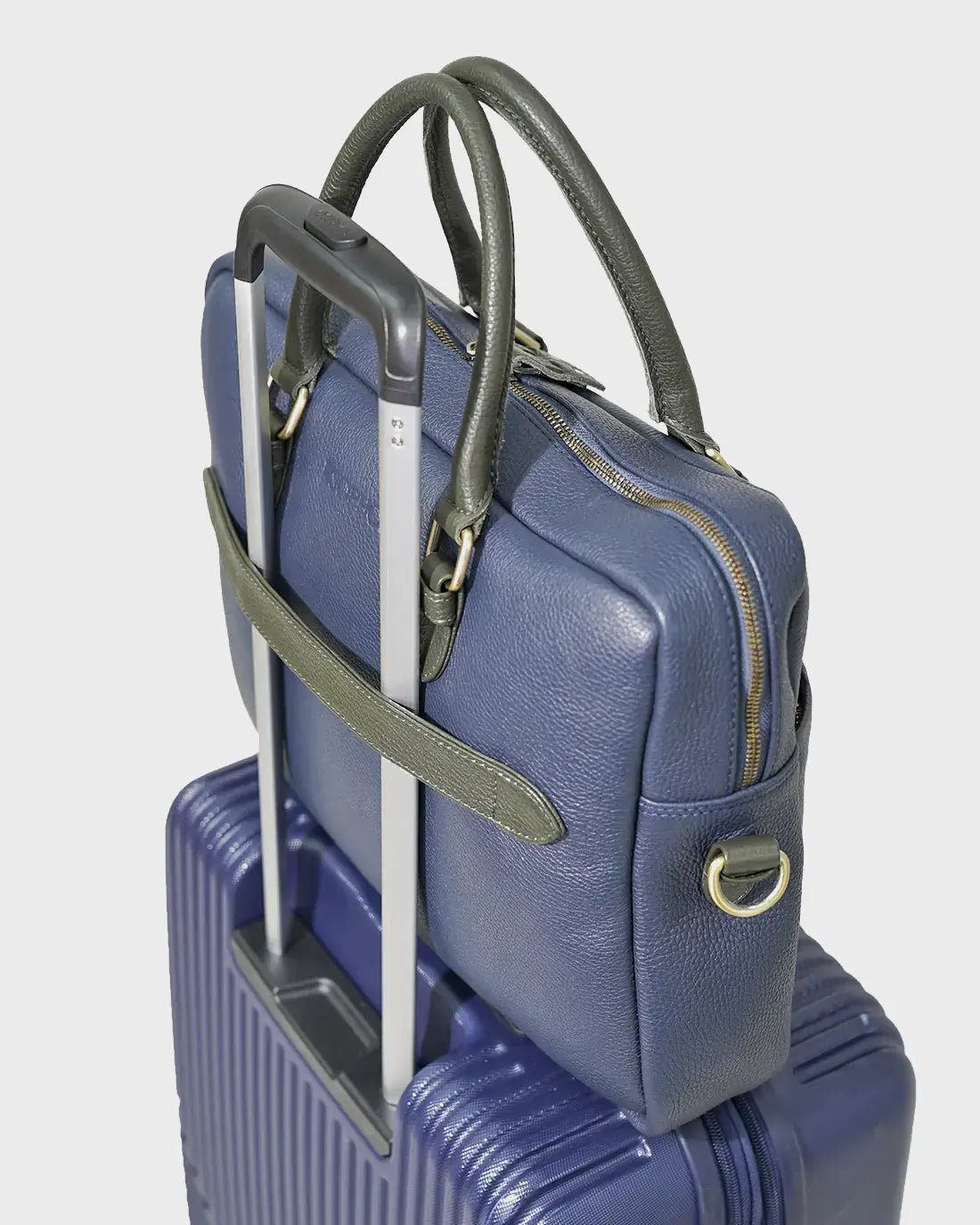 Alder Pebble Grain Leather Techbag